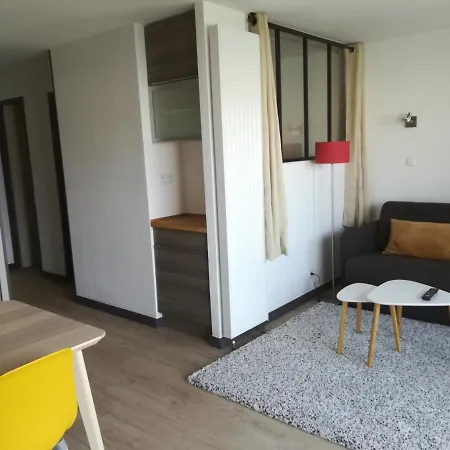 Apartment 1ere Ligne Vue Port Avec Balcon, Piscine Agde