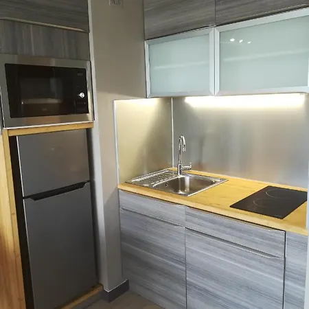 1ere Ligne Vue Port Avec Balcon, Piscine Apartment *