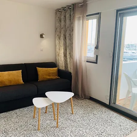 1ere Ligne Vue Port Avec Balcon, Piscine * Agde