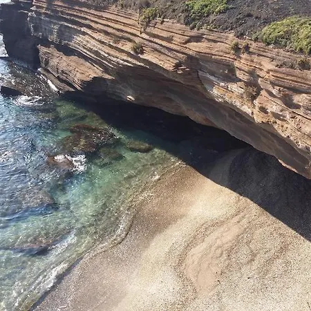 1ere Ligne Vue Port Avec Balcon, Piscine